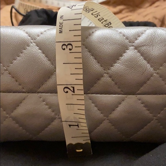 Authentic CHANEL cosmetic case/pouch - Picture 10 of 10